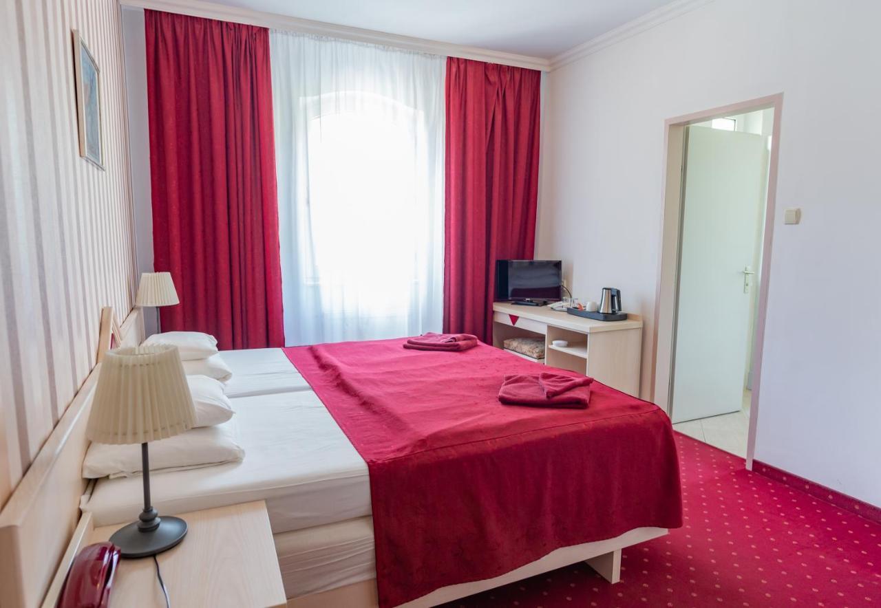 Walzer Hotel بودابست المظهر الخارجي الصورة