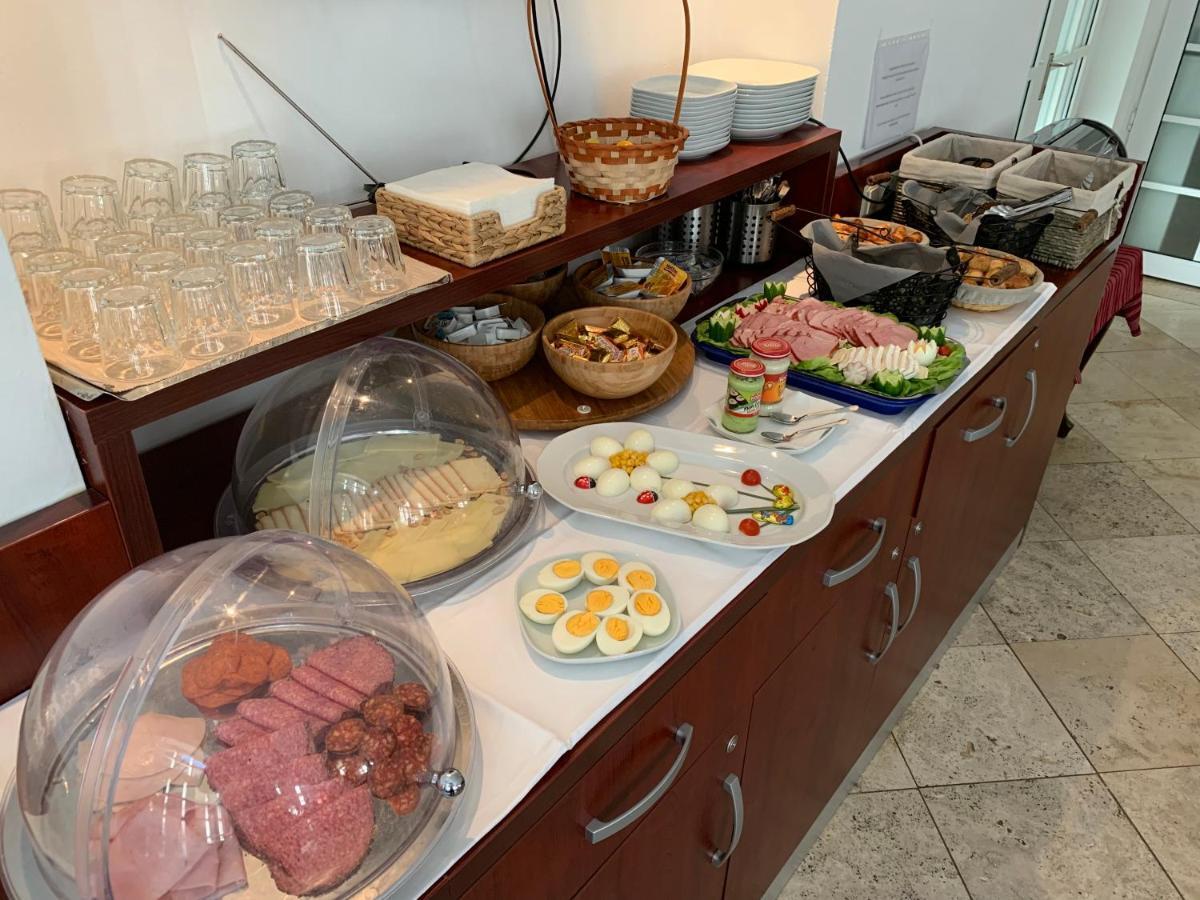 Walzer Hotel بودابست المظهر الخارجي الصورة
